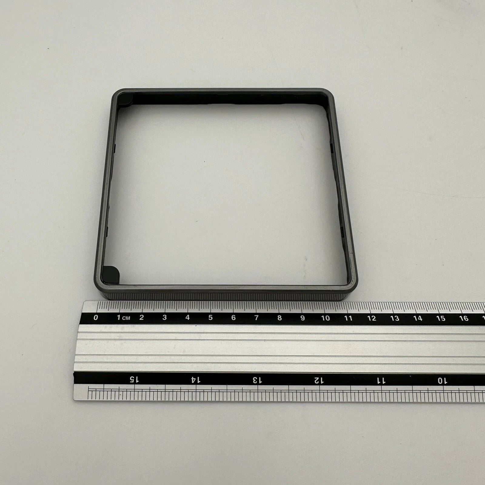 Raymarine A80354; GUNMETAL BEZEL FOR I70S